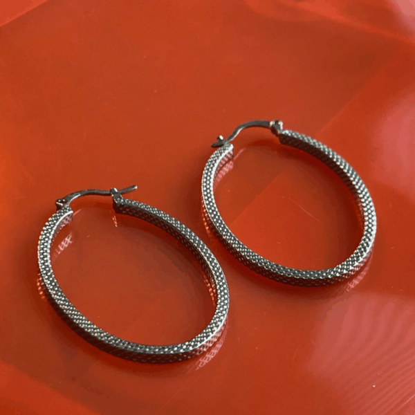 Ovaline Metric Hoop Earrings