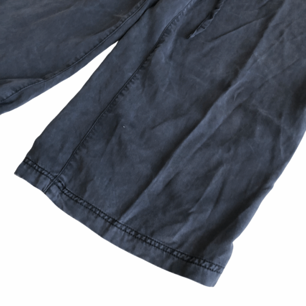 Hanging Out Jumper - Image 9
