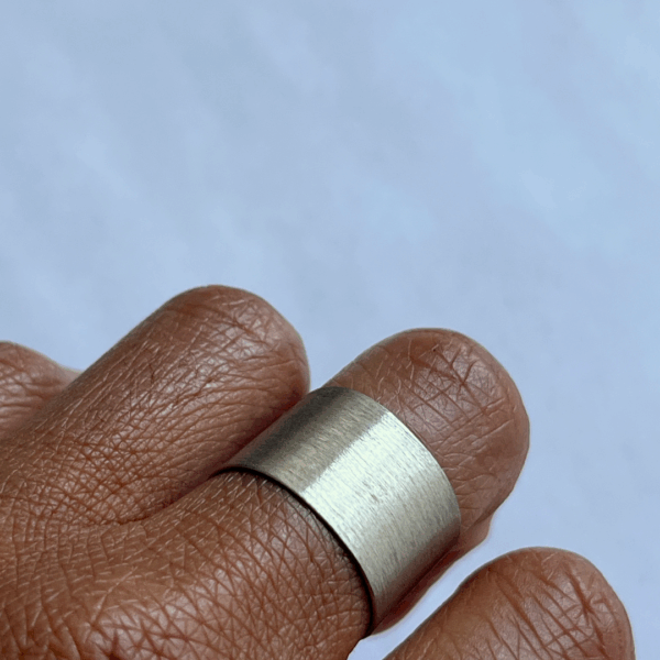 Silv Finger Cuff - Image 3