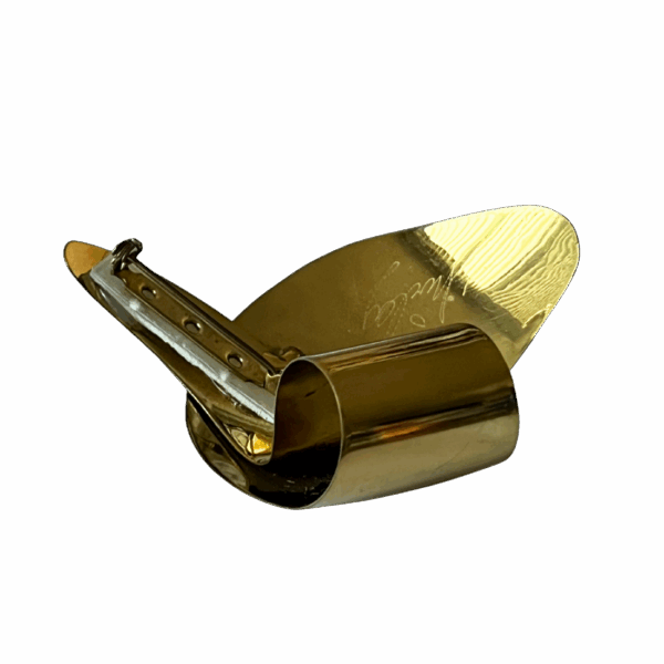 Grand Brooch - Image 5