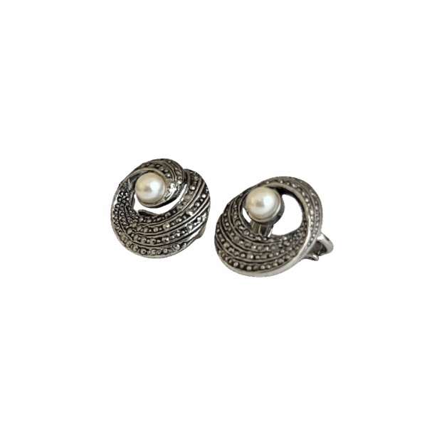Pearl Swirl Earrings - Image 3